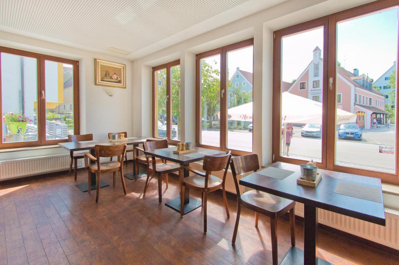 Gasthof Postbraeu Siegenburg Exterior foto